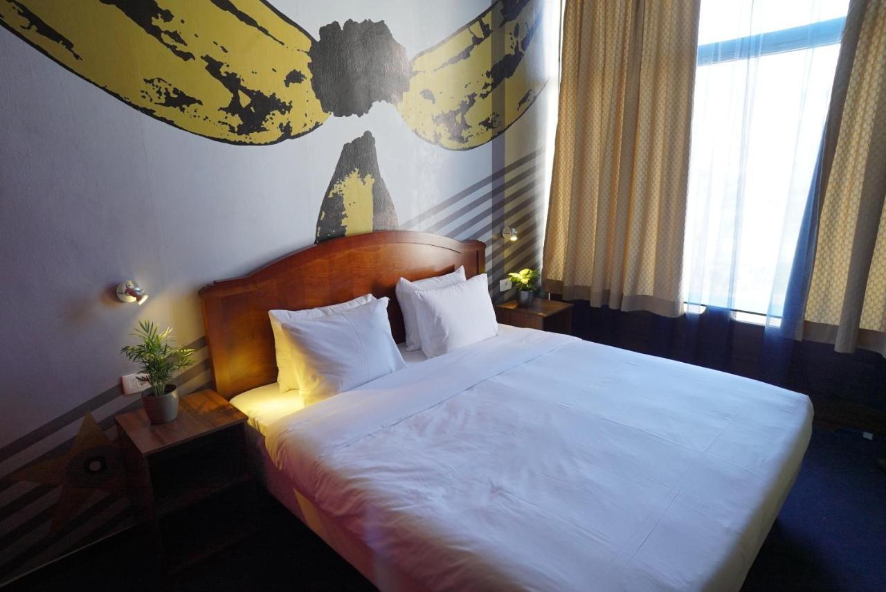 Hostel Log Inn Szkopje Kültér fotó